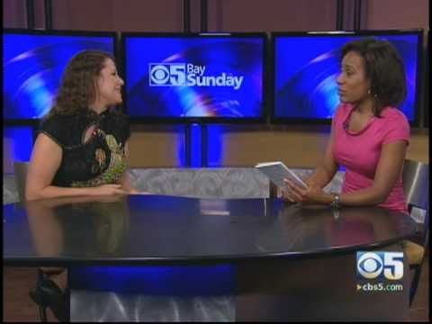 Female polyglot explains how to learn languages (CBS)