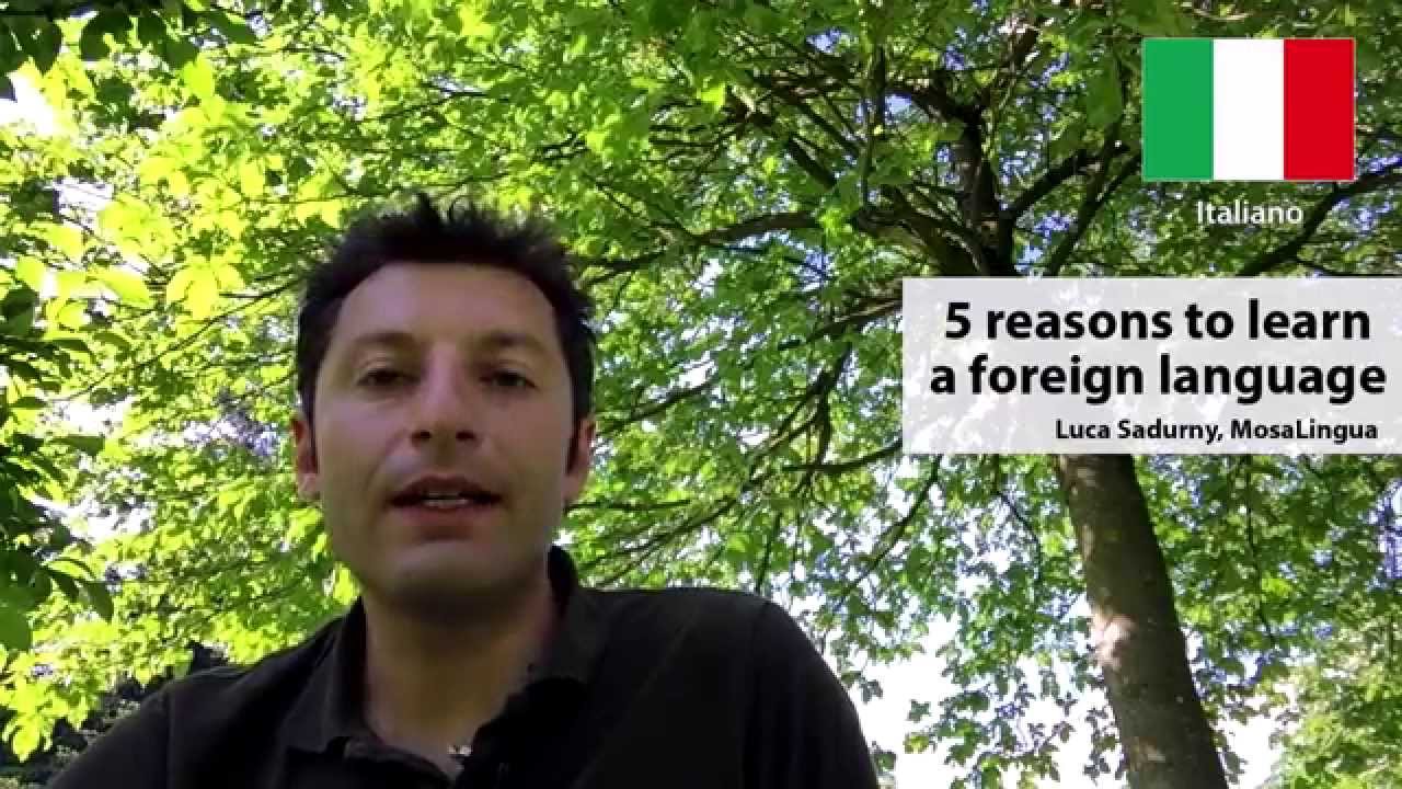 Italian polyglot speaking 6 languages explains 5 reasons to learn a language