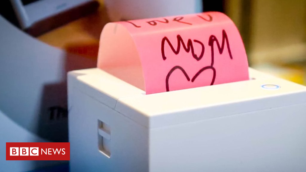 CES 2018: Sticky note printer created for technophobe mother