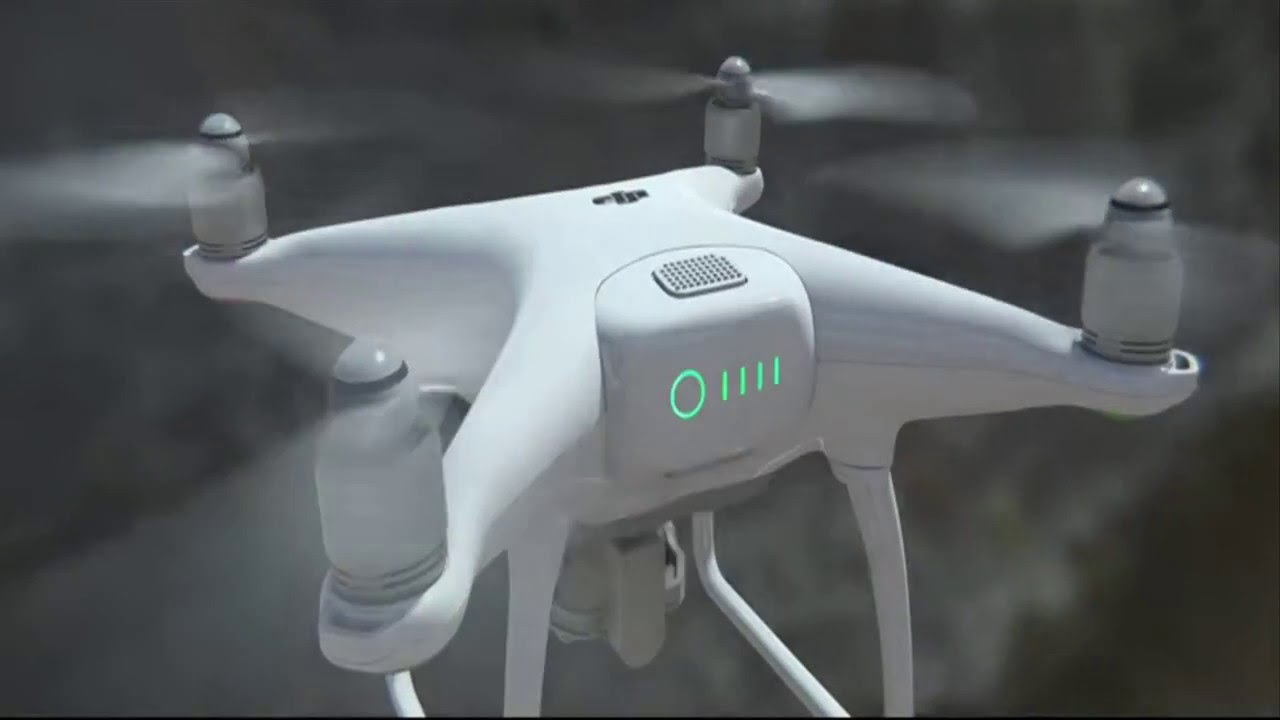 DJI’s Phantom 4 Drone uses Artificial Intelligence for avoiding Obstacles