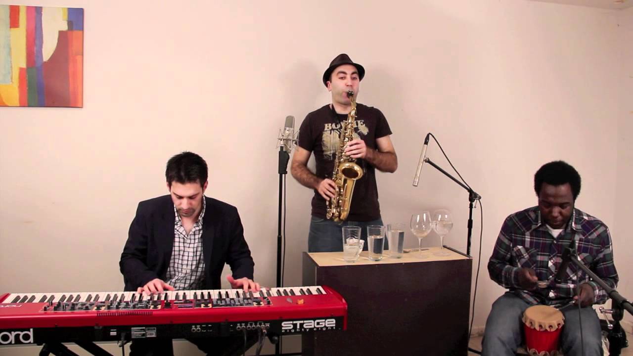 “Somebody That I Used To Know” – Postmodern Jukebox Kitchen Cover