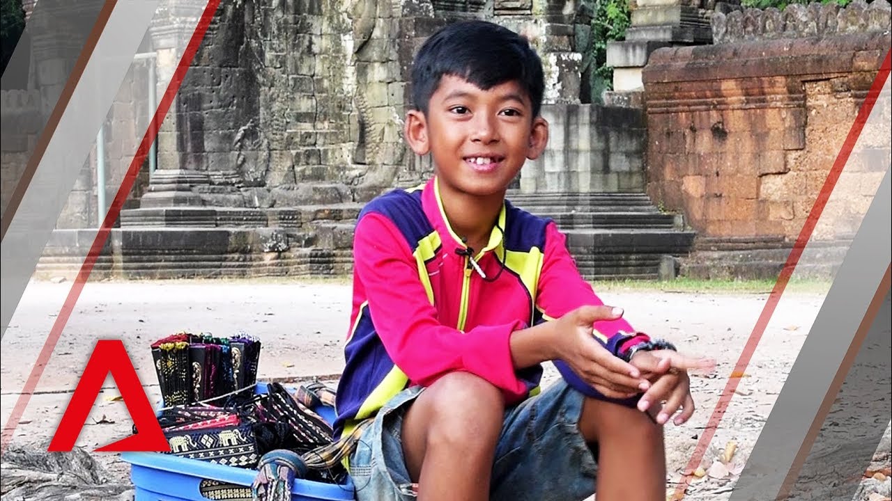 The 16 languages this Cambodian boy can count in