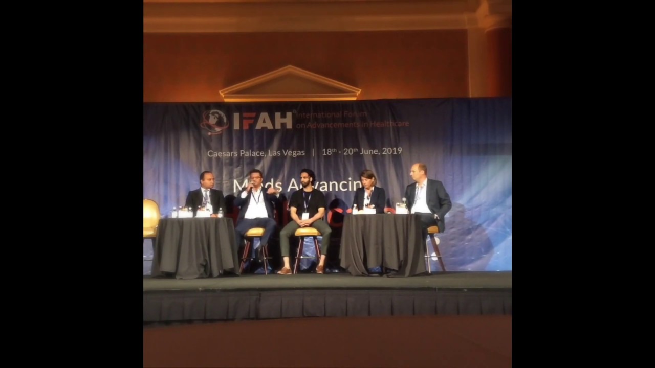 Panel discussion about benefits/risks of artificial intelligence in healthcare
