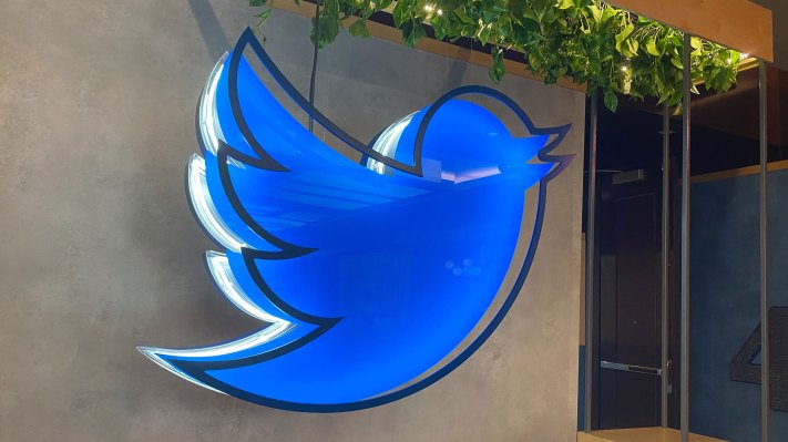 Twitter says staff can continue working from home permanently – TechCrunch