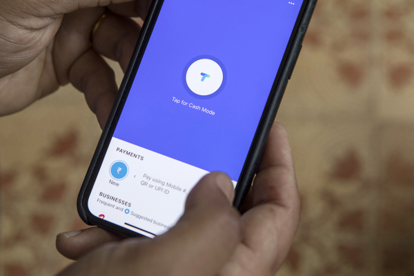 Google and Walmart establish dominance in India’s mobile payments market as WhatsApp Pay struggles to launch – TechCrunch