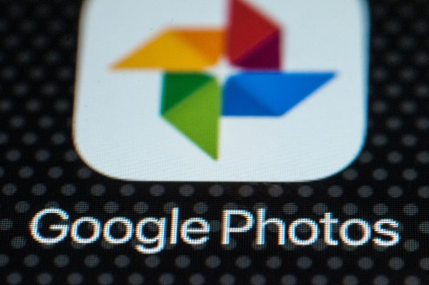 All Facebook users can now access a tool to port data to Google Photos – TechCrunch