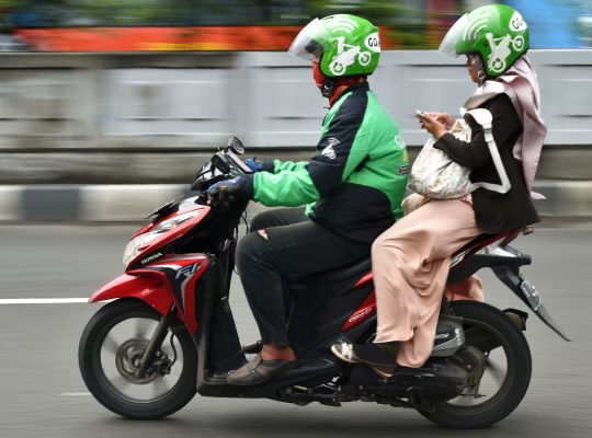 Facebook and PayPal invest in Southeast Asian ride-hailing giant GoJek – TechCrunch