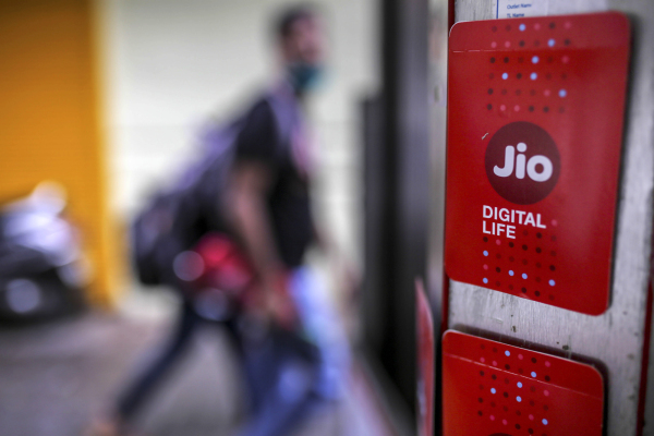 Google invests $4.5 billion in India’s Reliance Jio Platforms – TechCrunch