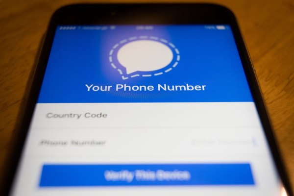 E2E encrypted email providers also see sign-ups surge as chat app users flock to Signal and Telegram in search of privacy – TechCrunch