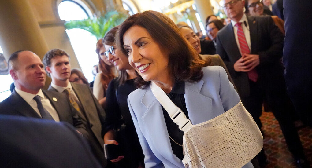 Hochul to Propose A.I. Research Center Using $275 Million in State Funds