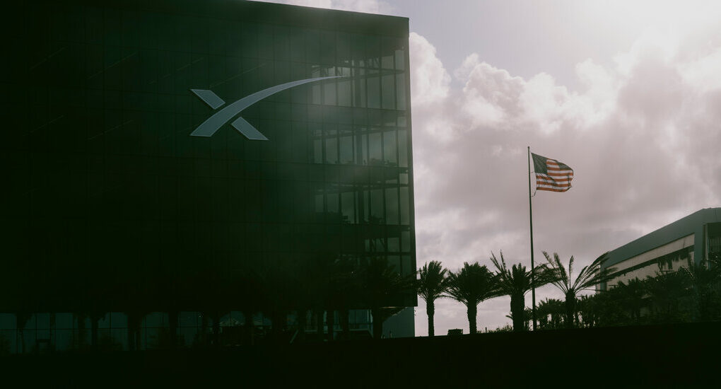 Riding High After I.P.O., SpaceX to Buy A.I. Start-Up for $60 Billion