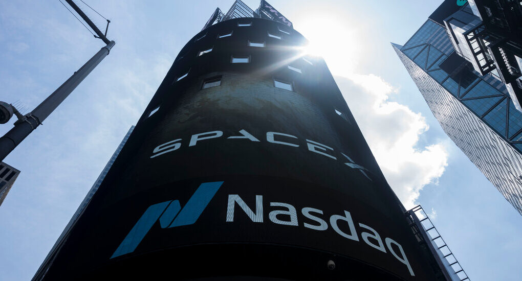 Why Index Funds Haven’t Boosted SpaceX