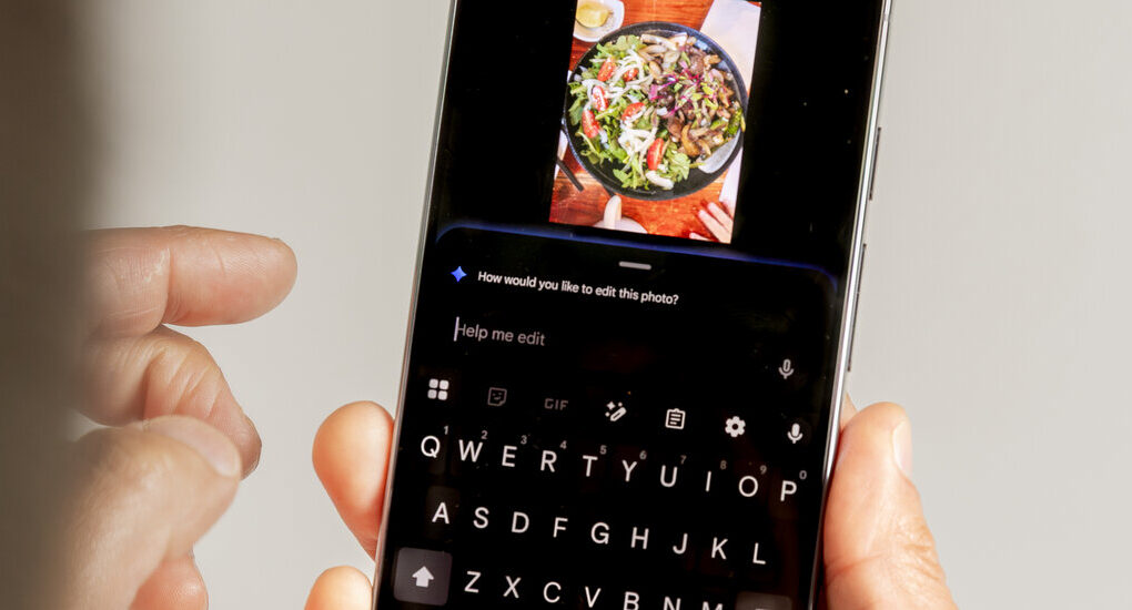 Google Ordered to Give A.I. Rivals More Access on Android Smartphones